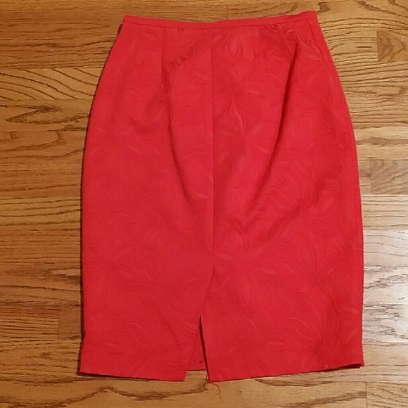 The Limited Pencil Skirt - Picture 3 of 4